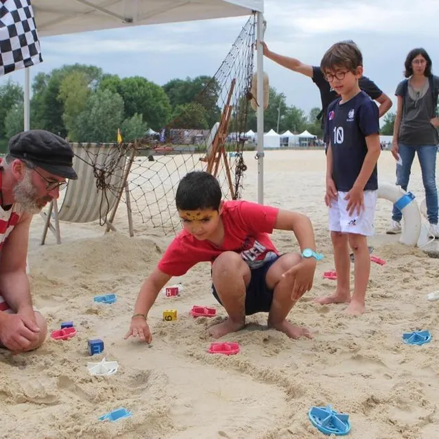 photo la fête des lacs à la flèche, un moment très convivial qui sent bon les vacances d’été.  ©  archives le maine libre