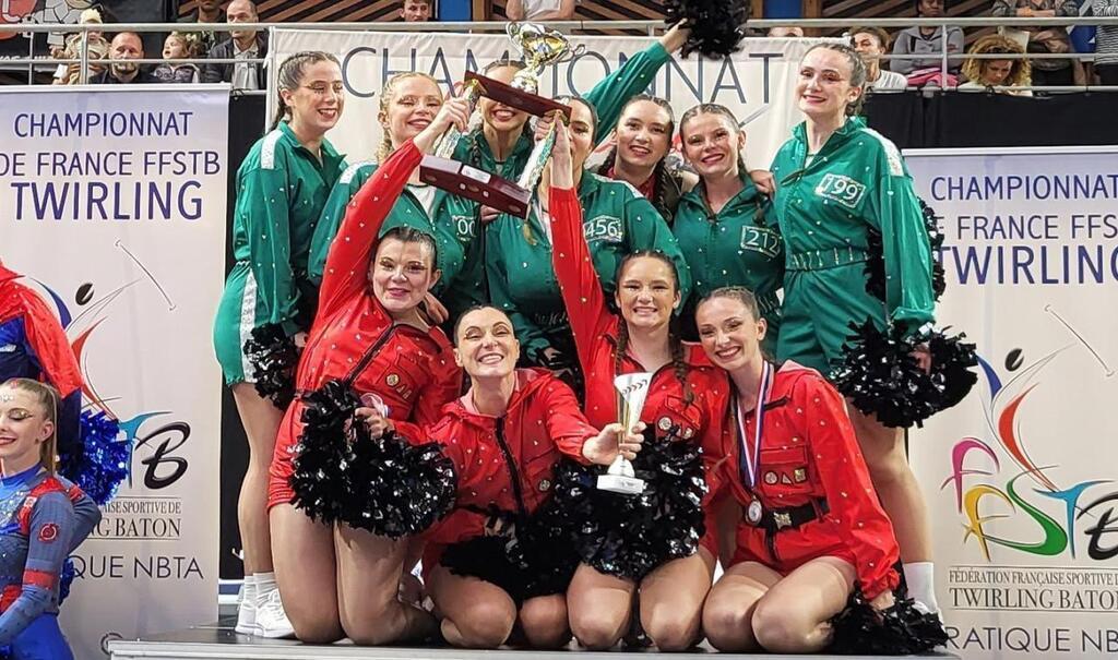 Pom-pom girls : elles sont championnes de France ! 