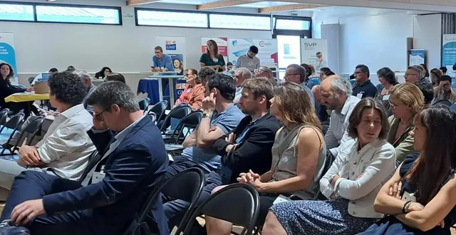 photo  la transition énergétique : thème du congrès régional.  &copy;  ouest-france 