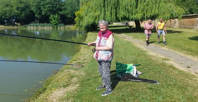photo  liliane est passionnée par la pêche depuis très longtemps  &copy;  le maine libre 