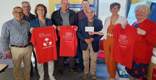 photo  les bénévoles qui organisent le premier comice de la sarthe à saint-michel-de-chavaignes.  &copy;  ouest-france 