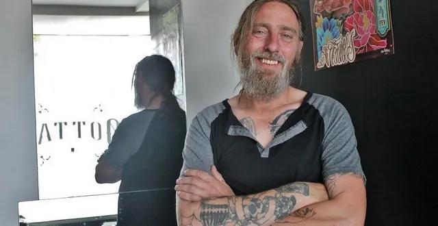 photo  « will », 46 ans, a ouvert son salon de tatouage à sablé-sur-sarthe depuis le 23 mai 2023, dans le passage saint-martin.  &copy;  ouest-france 