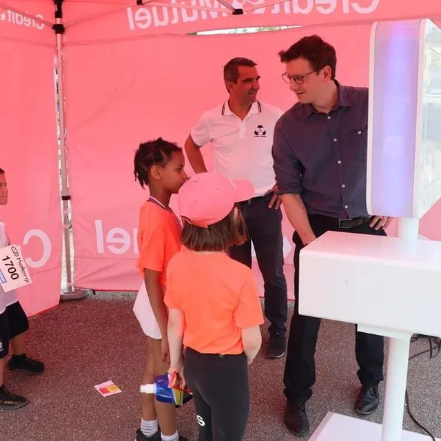 photo la borne à selfie a eu du succès, par groupes de trois à six enfants.  ©  ouest-france