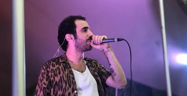 photo  ex-membre du groupe thérapie taxi, zaoui s’est désormais lancé dans une carrière en solo.  &copy;  ouest-france 