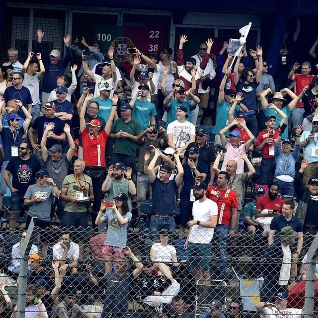 photo le public des 24 heures du mans, samedi 10 juin 2023, dans les tribunes.  ©  marc ollivier / ouest-france