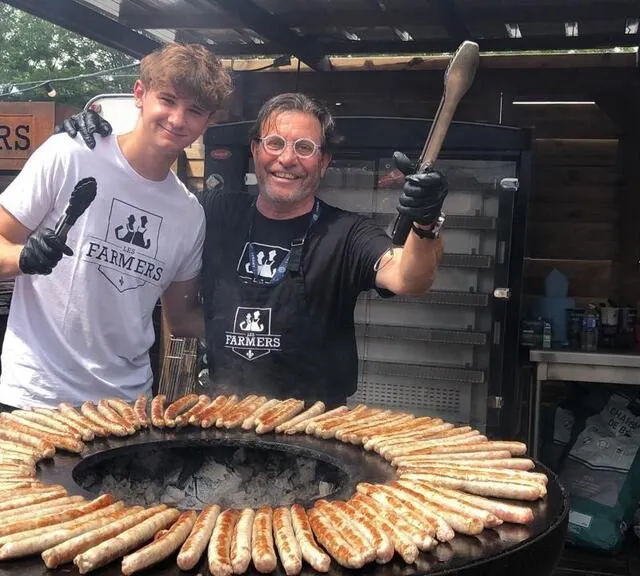 photo hot-dogs, salades, burgers, galettes bretonnes... les restaurateurs font partie du « folklore » des 24 heures du mans  ©  ouest-france