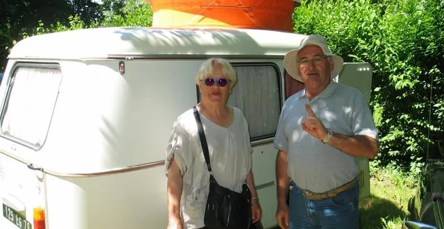 photo  fanfan et daniel tirebois, membre du bureau du tuar automobile club, ont participé à la 1re édition au camping de thouars en 2020.   &copy;  co 