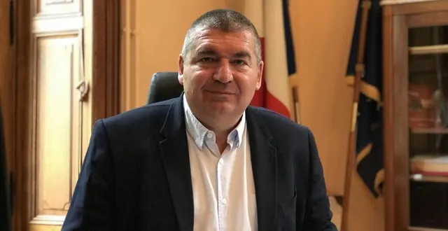 photo  olivier petitjean, maire de bagnoles-de-l’orne-normandie, dans l’orne fait le bilan à mi-mandat.  &copy;  ouest-france 