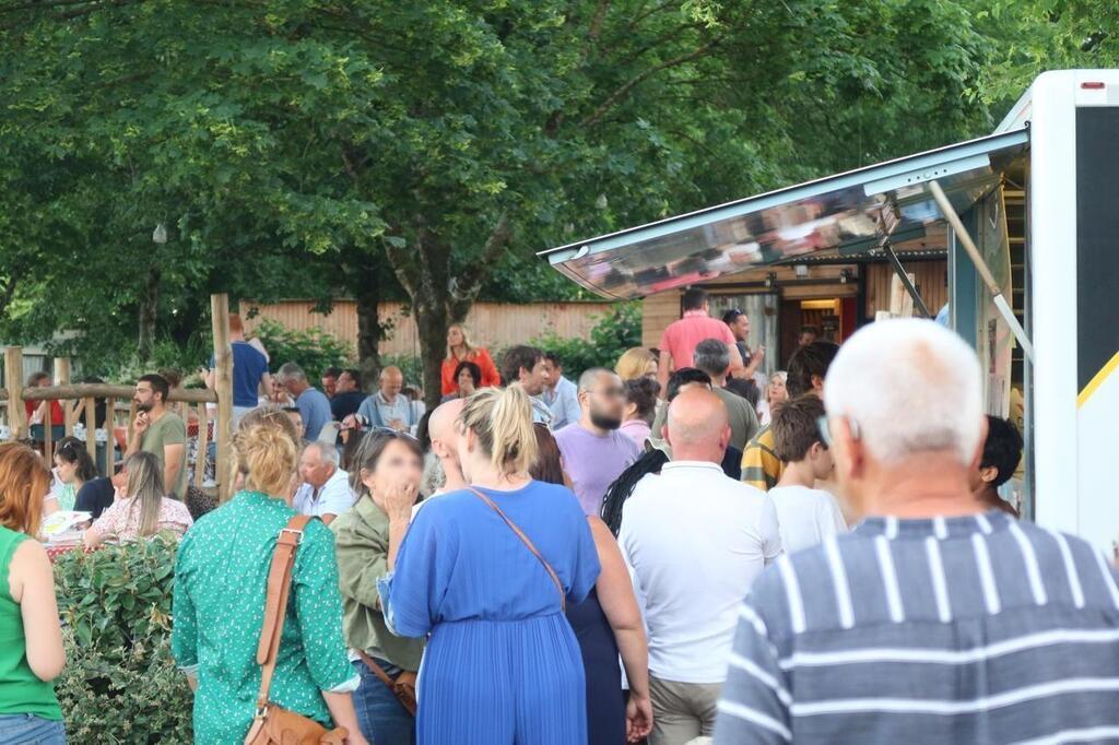 Près De Cholet, Le Succès Des Guinguettes Ruisselle Sur Les Producteurs ...