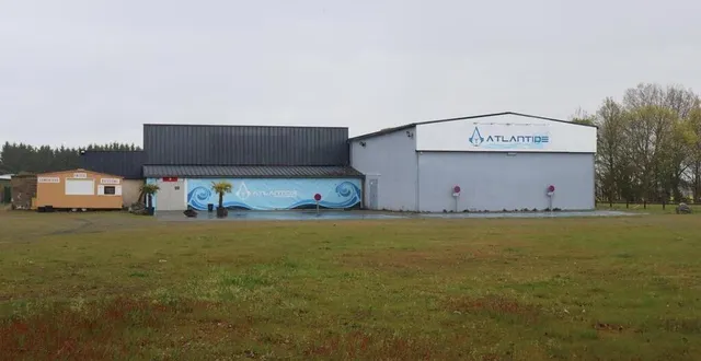 photo  la boîte de nuit l’atlantide, à oizé, fait l’objet d’accusations de la part d’anciens employés. son gérant, david couvreux, se défend de tout défaut de gestion.  &copy;  ouest-france 