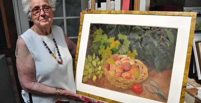 photo  josy here a travaillé à la restauration de deux tableaux du peintre japonais saïto.  &copy;  le maine libre 