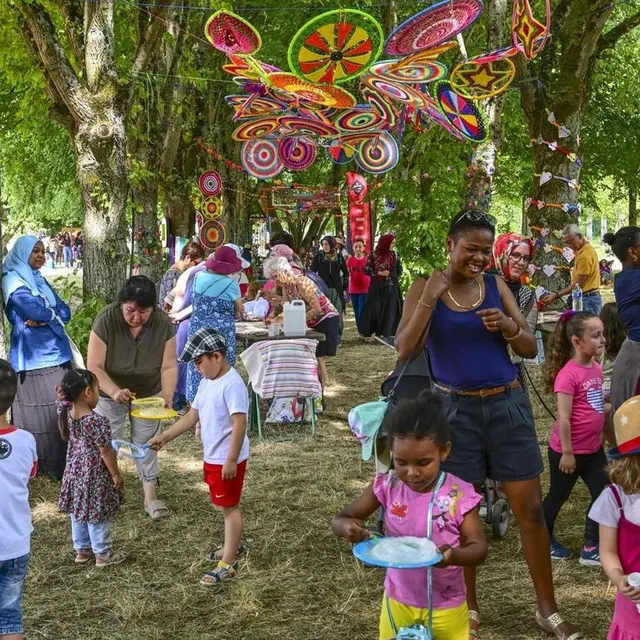 photo ce samedi, il y avait du monde sur la promenade newton.  ©  le maine libre – yvon loué