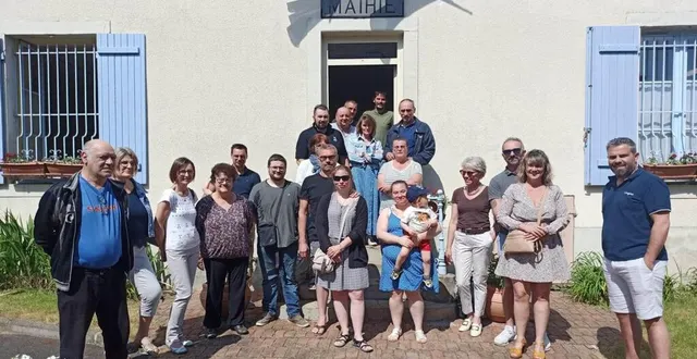 photo  les nouveaux habitants ont été accueillis à la mairie.  &copy;  le maine libre 