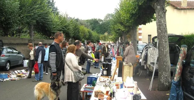 photo  de nombreux événements type vide-greniers, brocante ont lieu ce dimanche en sarthe.  &copy;  archives le maine libre 