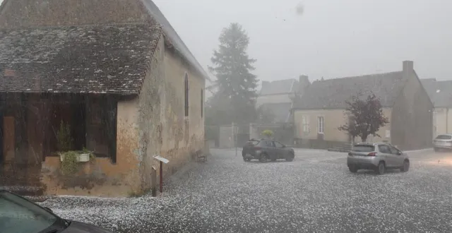 photo  de la grêle avec des précipitations intenses pourront accompagner ces orages.  &copy;  archives le maine libre 