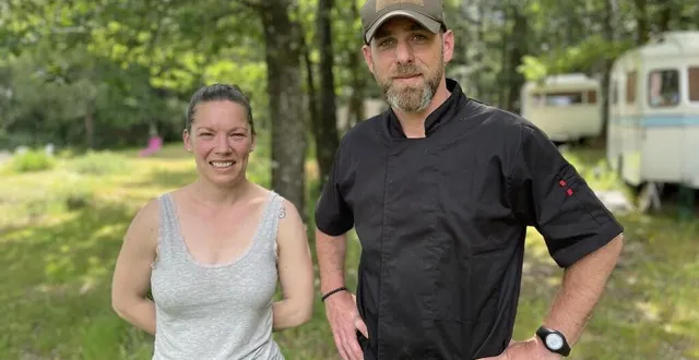 photo  agathe letheuré et jérôme bavay ont ouvert un camping rétro à perrou, dans l’orne.  &copy;  ouest-france 