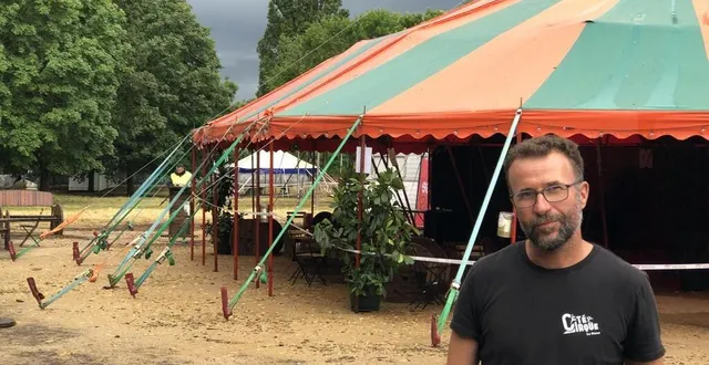 photo  fabien calu, régisseur général du festival, a mobilisé ses équipes et avec les techniciens, ils ont pu déménager deux spectacles en deux heures.  &copy;  ouest-france 