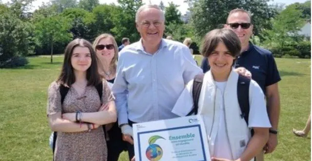 photo  christophe de balorre a remis leur diplôme aux collégiens.  &copy;  ouest-france 