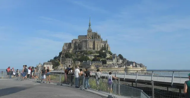 photo  y a-t-il trop de touristes en france ?  &copy;  archives co 