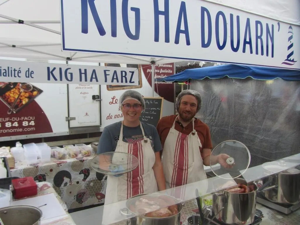 Douarnenez. Le Kig ha Farz débarque à Tréboul - Brest.maville.com