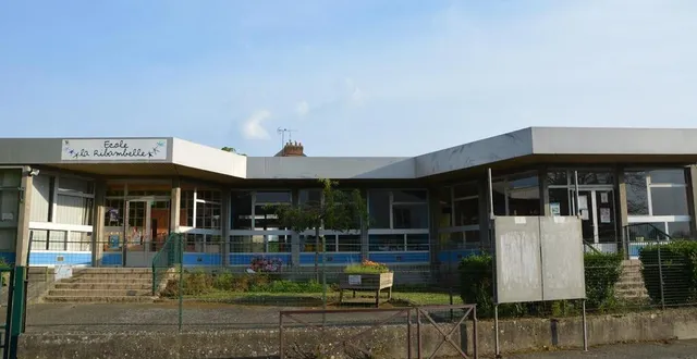 photo  dans le projet de rénovation urbaine du quartier de la madeleine, il était prévu de démolir et de reconstruire l’école de la ribambelle mais le président de la cdc s’oppose à la reconstruction.  &copy;  ouest-france 