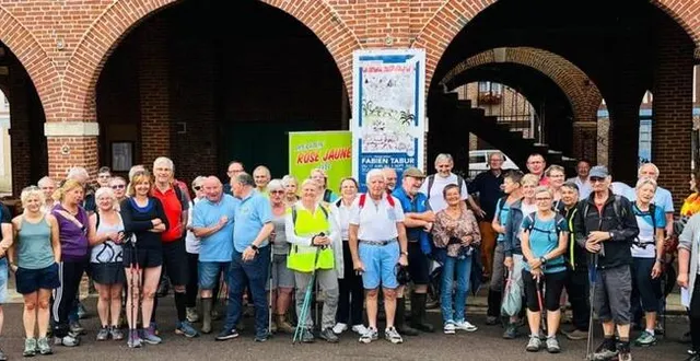 photo  une soixantaine de marcheurs pour la bonne cause.  &copy;  ouest-france 