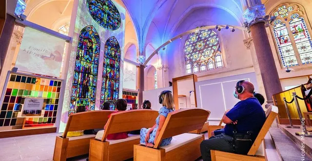 photo  visites, démonstrations ou encore jeux de piste sont au programme de cette nouvelle saison de vendée vitrail.  &copy;  nicolas maurice 