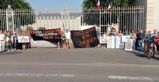 photo  une délégation du collège jean-rostand a été reçue, jeudi dernier, au centre administratif de l’éducation nationale au mans.  &copy;  ouest-france 