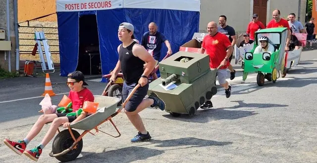 photo  la course de brouettes a mis de l’ambiance.  &copy;  le maine libre 