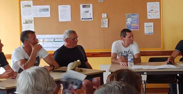 photo  les dirigeants de la section football de l’as saint-pavace ont dressé le bilan sportif et financier de la saison et fixé les prochains objectifs.  &copy;  ouest-france 