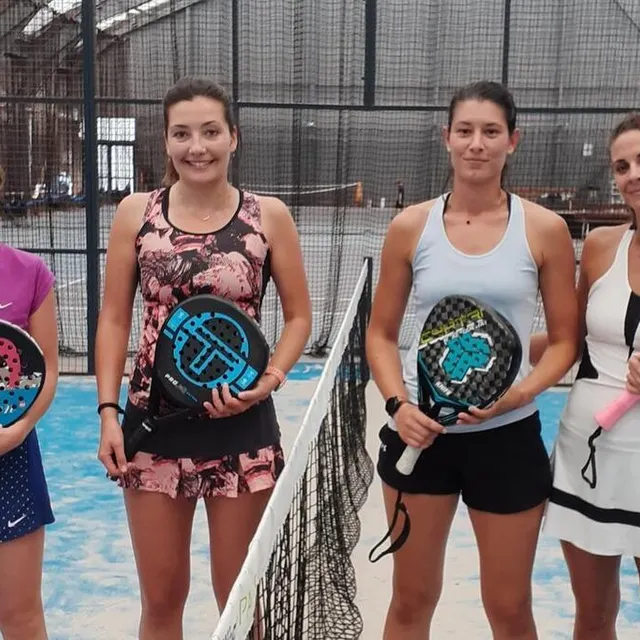 Laura Buteau, deuxième en partant de la droite, remet son titre en jeu. FFT photo laura buteau, deuxième en partant de la droite, remet son titre en jeu. © fft