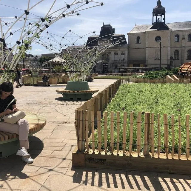 photo le jardin présente la biodiversité de la champagne mancelle.  ©  ouest-france