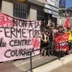 photo  a l'appel de la cgt, les facteurs de noyen-sur-sarthe se sont mobilisés contre le projet de fermeture du centre courrier dans la commune sarthoise. 