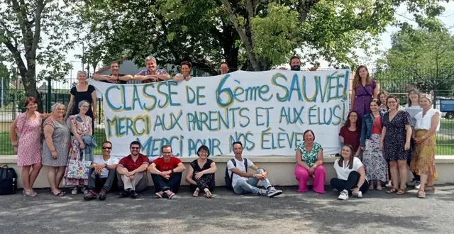 photo  l’équipe éducative du collège jean-rostand avait le sourire vendredi matin : la cinquième classe de sixième est sauvée.  &copy;  le maine libre 