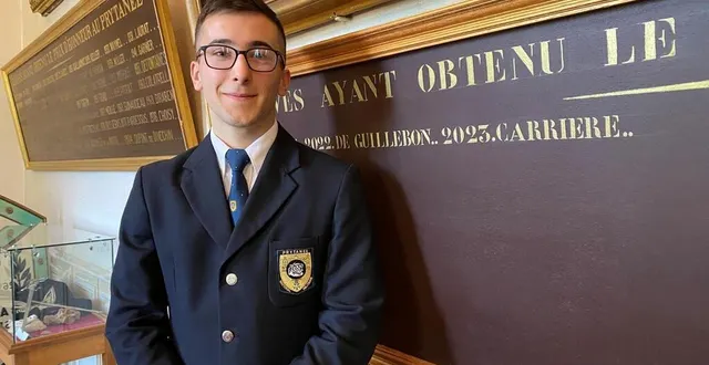 photo  à la flèche, le nom d’antonin carrière s’est ajouté à la liste des élèves du prytanée national militaire ayant obtenu le prix d’honneur depuis 1835.  &copy;  ouest-france 