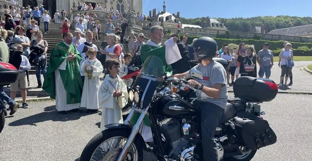 photo  une messe avait lieu à 11 h, en amont de la bénédiction.  &copy;  ouest-france 
