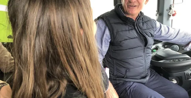 photo  christian brebion, 64 ans, conducteur de cars scolaires chez transdev, dans l’est de la sarthe : « onze mois après ma retraite, je suis reparti aux cars. ça me manquait. »  &copy;  ouest-france 