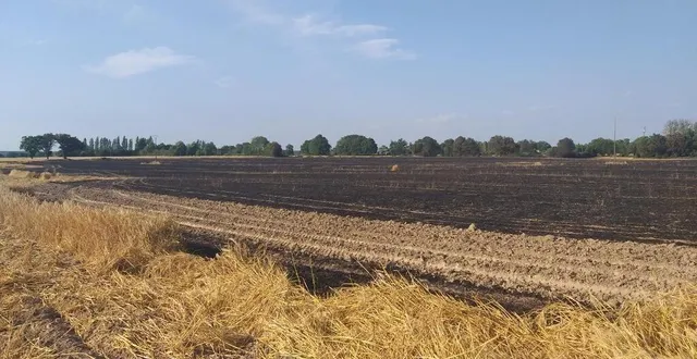 photo  les pompiers ont maîtrisé le sinistre, durant lequel 12  &copy;  le maine libre 