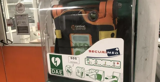 photo  au luart (sarthe), le défibrillateur automatisé externe était installé près de l’église (photo d’illustration).  &copy;  ouest-france 