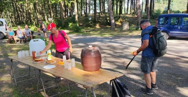photo  les randonnées du comité des fêtes ont souffert de la chaleur mais c’était bien 300 marcheurs et 100 vtt qui étaient présents sur les chemins, dimanche 25 juin.  &copy;  co 