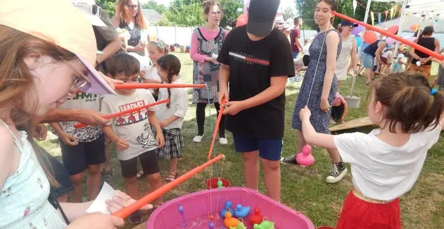 photo  la pêche à la ligne a toujours beaucoup de succès.  &copy;  le maine libre 