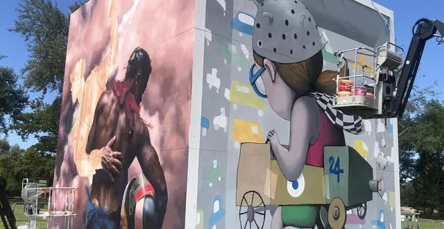 photo  le cube, installation pour quatre artistes, est mis en place chaque année. les autres peintres sont sur des murs en béton dispersés dans le parc.  &copy;  archives ouest-france 