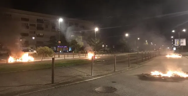 photo  dans la nuit de mercredi à jeudi 29 juin 2023, des petits feux, notamment de poubelles, ont été allumés avenue de bruxelles au mans (sarthe), autour du terminus de l’arrêt de tramway bellevue – haut de coulaines.  &copy;  ouest-france 