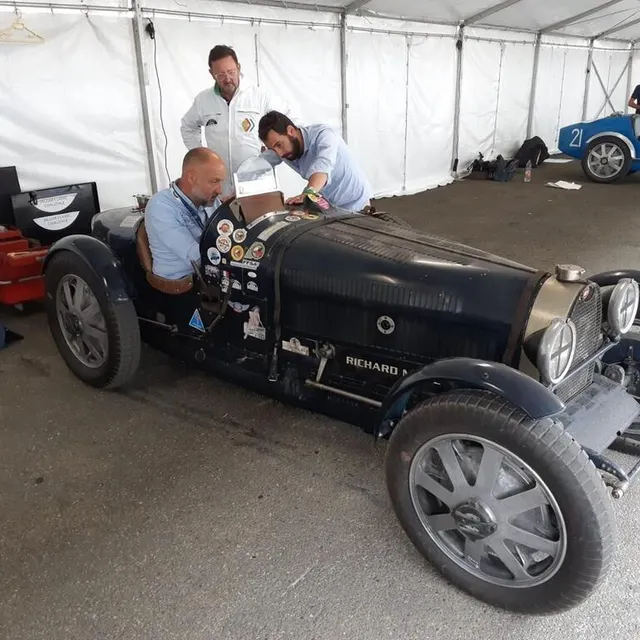 photo une bugatti d’avant-guerre, la type 35, la voiture aux 2000 victoires.  ©  guillaume nédélec