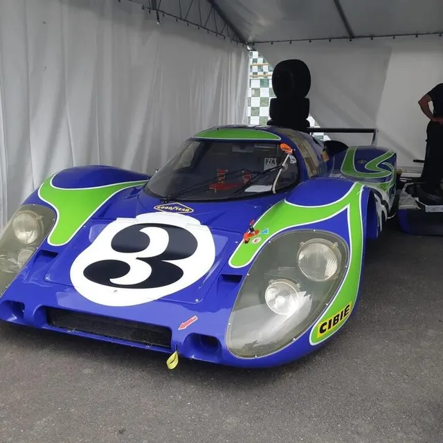 photo la porsche 917 lh, aux couleurs psychédéliques.  ©  guillaume nédélec