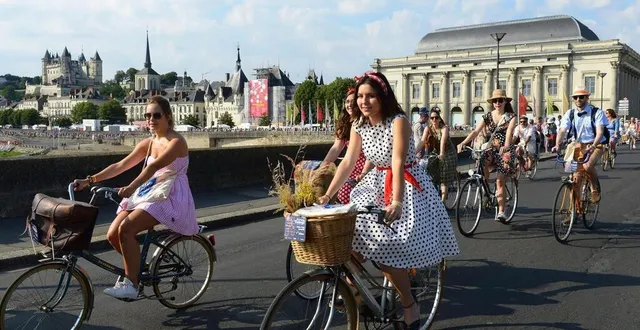 photo  pas moins de 10 300 participants sont attendus sur les différents circuits des randos vélo rétro samedi 1er et dimanche 2 juillet.  &copy;  archives co – josselin clair 