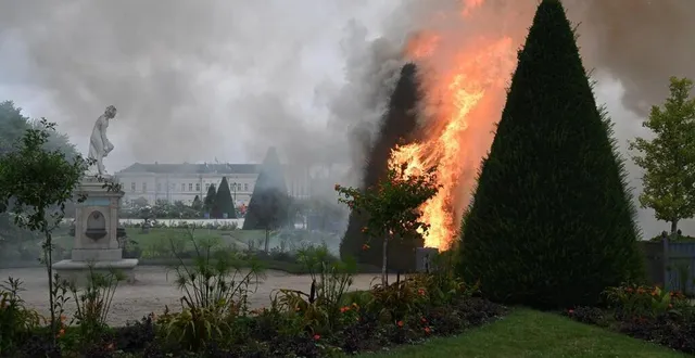 photo  des affrontements et dégradations ont lieu à angers pendant une manifestation contre « les violences policières » ;  &copy;  josselin clair 