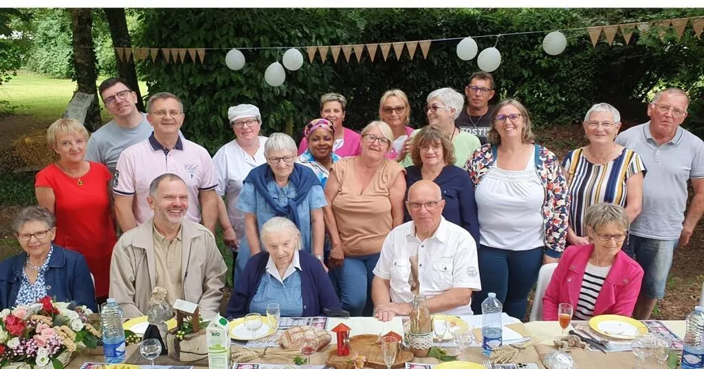 Josselin. Henriette Jouan a fêté ses 100 ans avec sa famille Pontivy