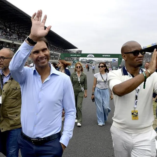 photo rafael nadal, le tennisman est au mans ce samedi 1er juillet 2023 pour la onzième édition du mans classic. il a donné le départ de little big mans à 16 h 30 avec didier drogba, légende du football  ©  marc ollivier/ouest-france