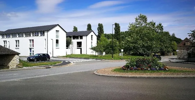 photo  la communauté urbaine d’alençon a proposé à la municipalité de damigny de rouvrir l’arrêt du pont du fresne, supprimé dans le nouveau plan de circulation des bus.  &copy;  ouest-france 